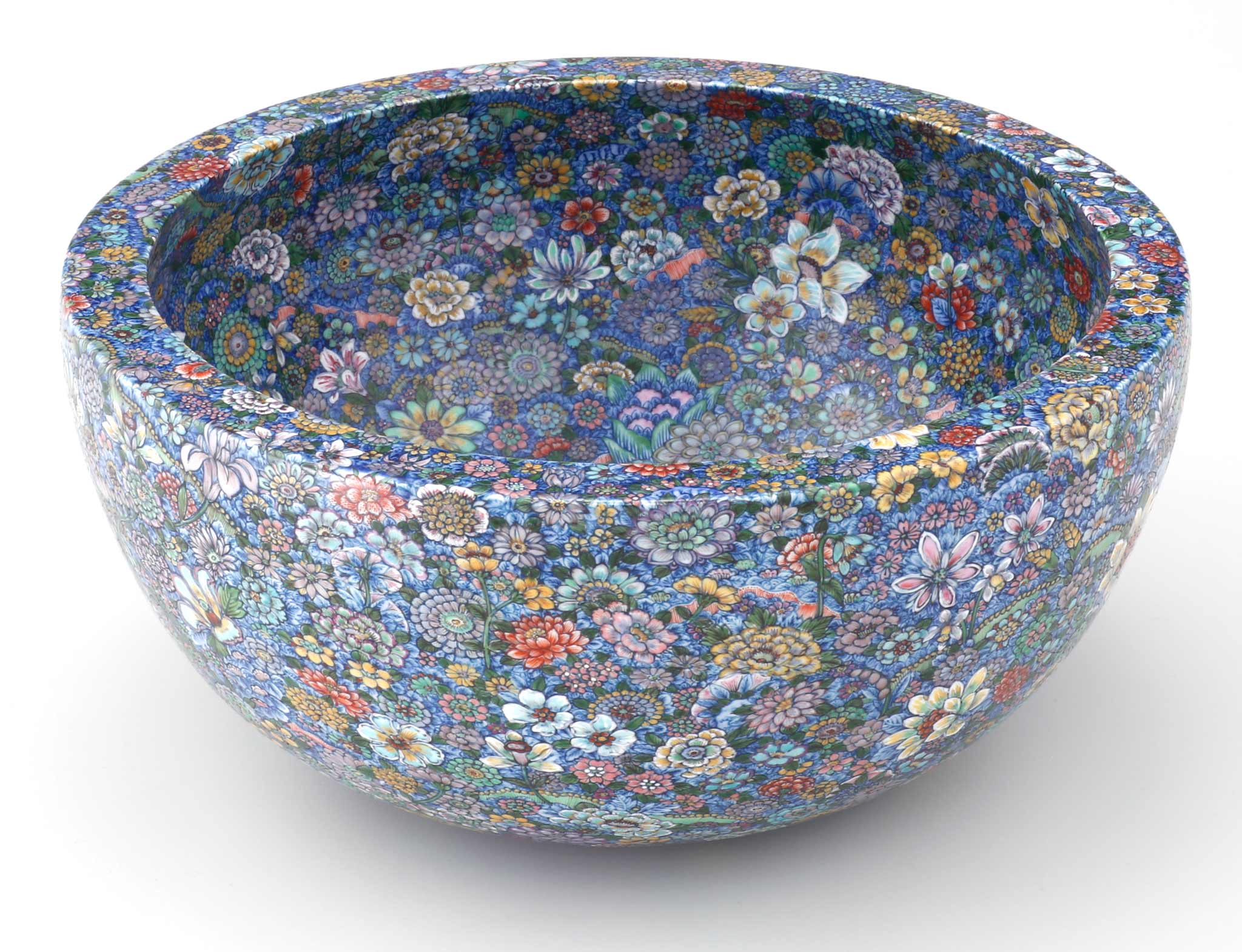 Bowl with 'Ten Thousand Flowers' Motif by Yuki Hayama. | Image courtesy of Joseph Carini Carpets.